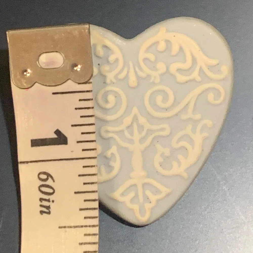 Vtg Wedgewood Victorian Revival Bone China Porcelain Heart Scroll Brooch Pin